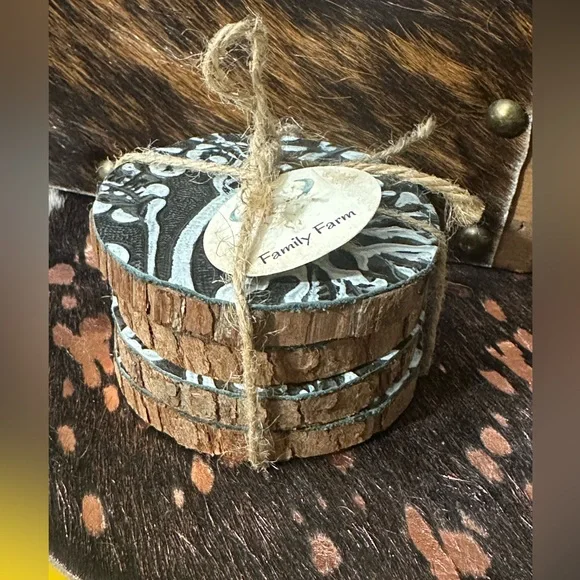 NWT Handmade Country wood Coasters - Picture 1 of 4